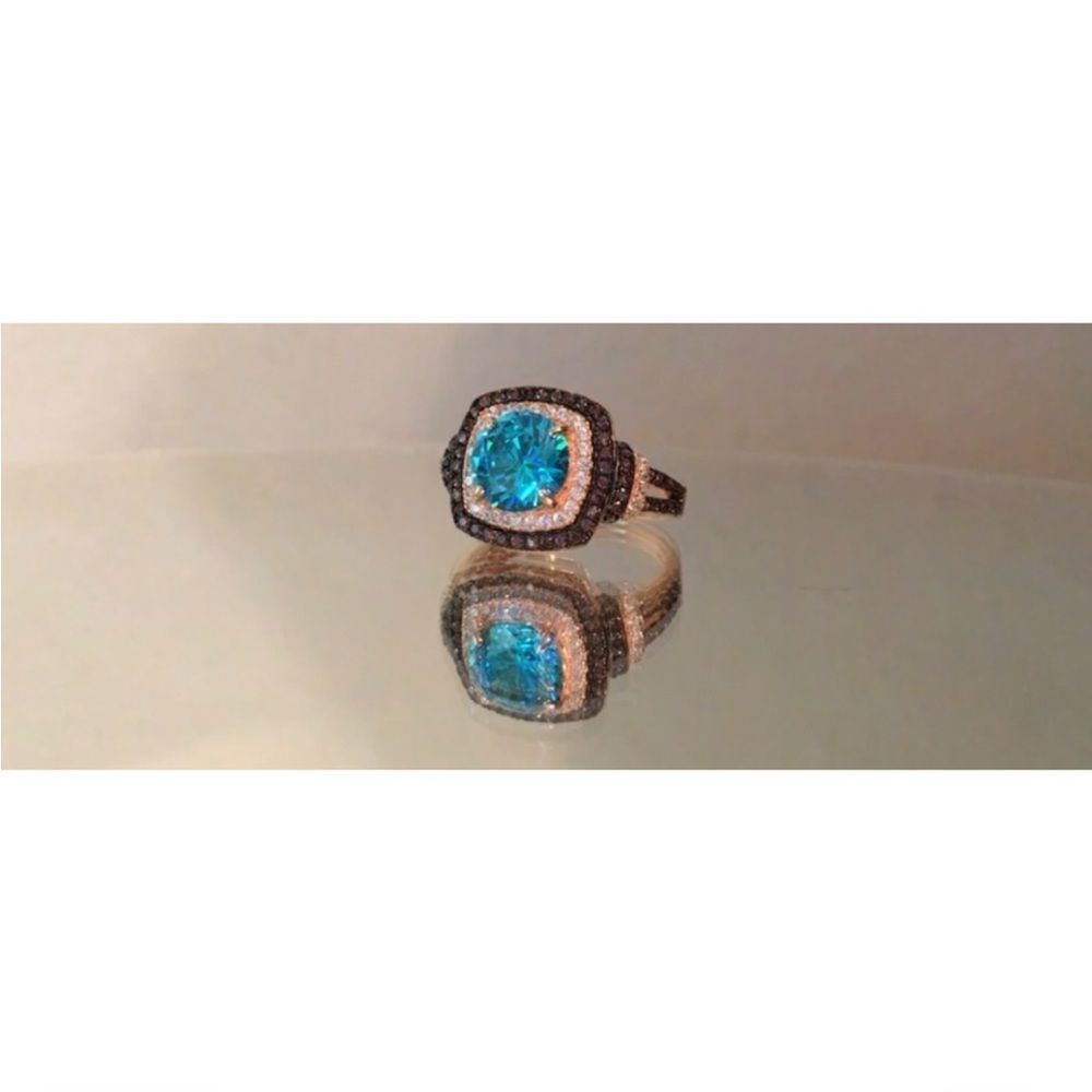 18k Radiant Blue Topaz and Champagne Diamonds Ring - Picture 3 of 7